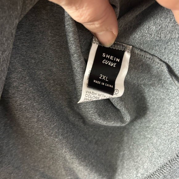 Women’s Workout Tank Top Size 2XL - Picture 3 of 3